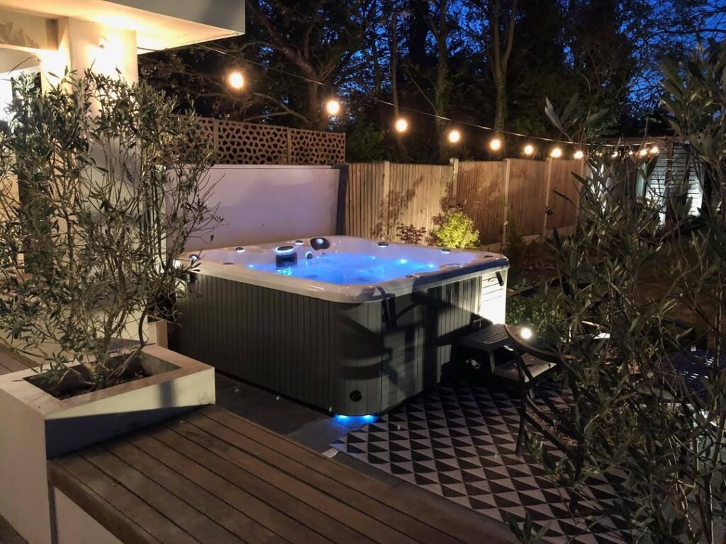 How hot should a hot tub be 02