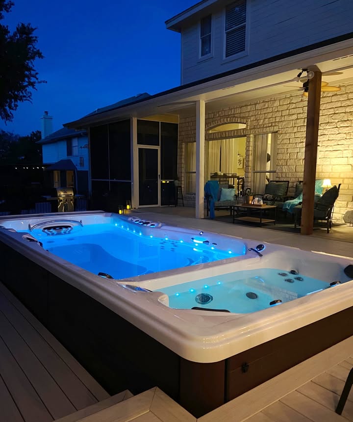 How to Increase Alkalinity in a Hot Tub 1