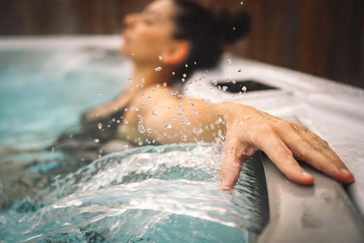 How to Winterize Your Hot Tub 01