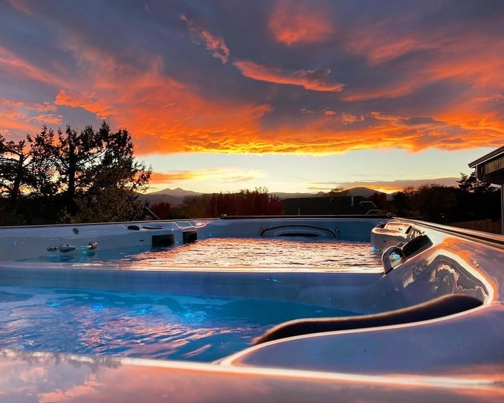 What are the benefits of investing in a hot tub for your garden or yard 02