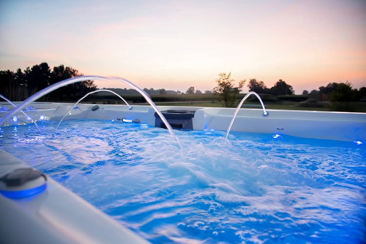 What are the health benefits of a hot tub 01