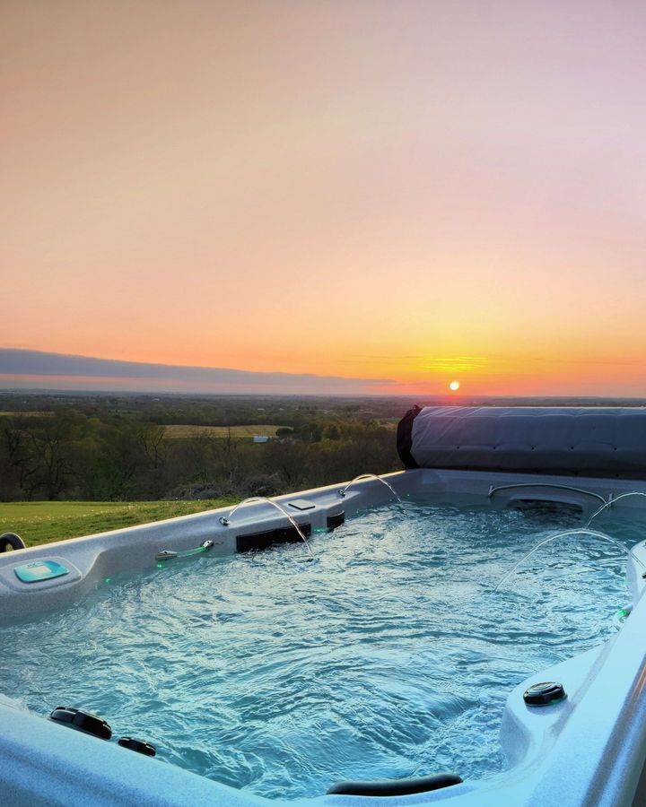 What is a hot tub used for 1
